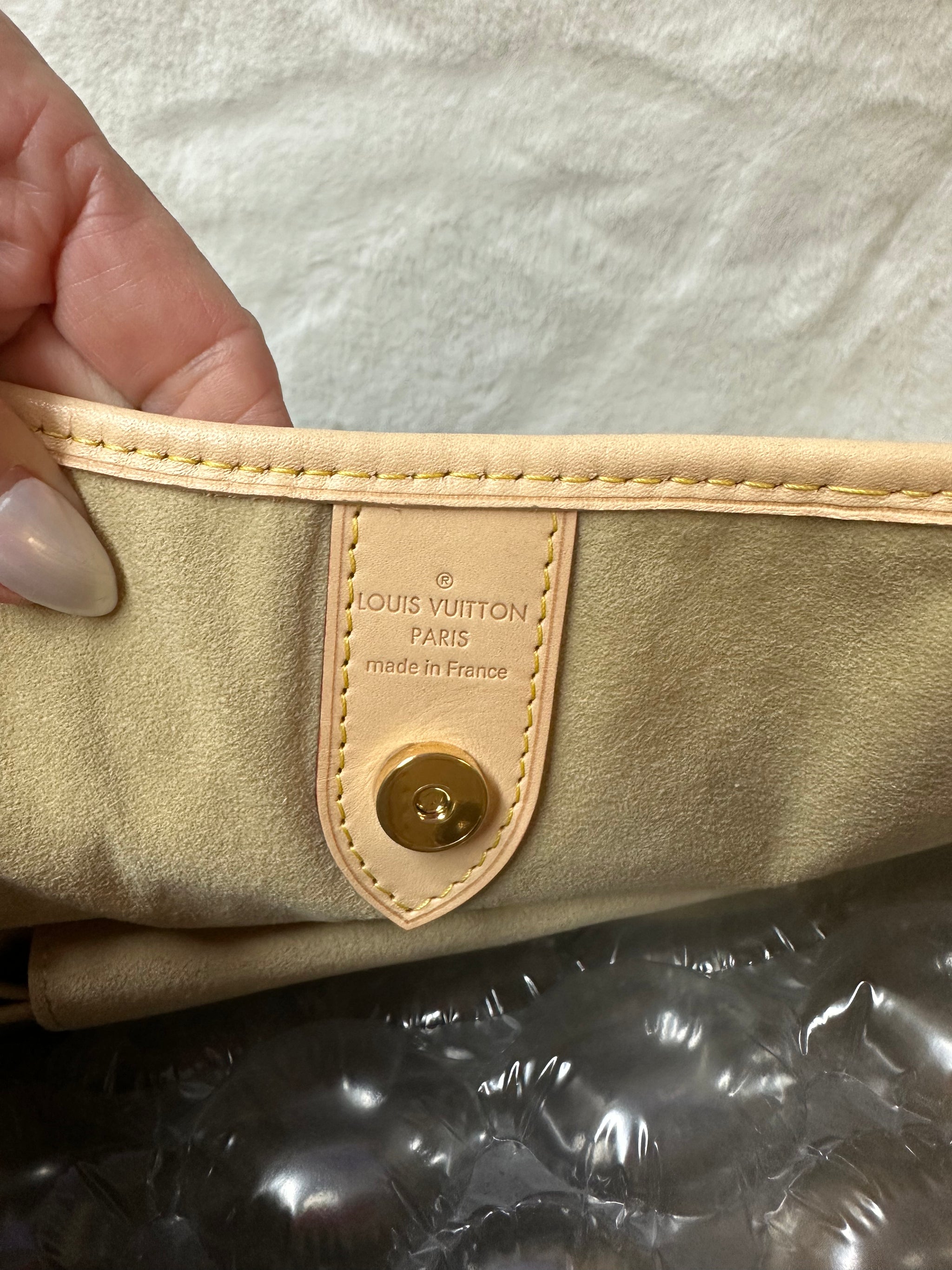 Louis Vuitton Galliera GM Monogram Handbag with Receipt and Dust Bag at  1stDibs  louis vuitton galliera gm new, louis vuitton monogram galliera gm,  louis vuitton galleria gm