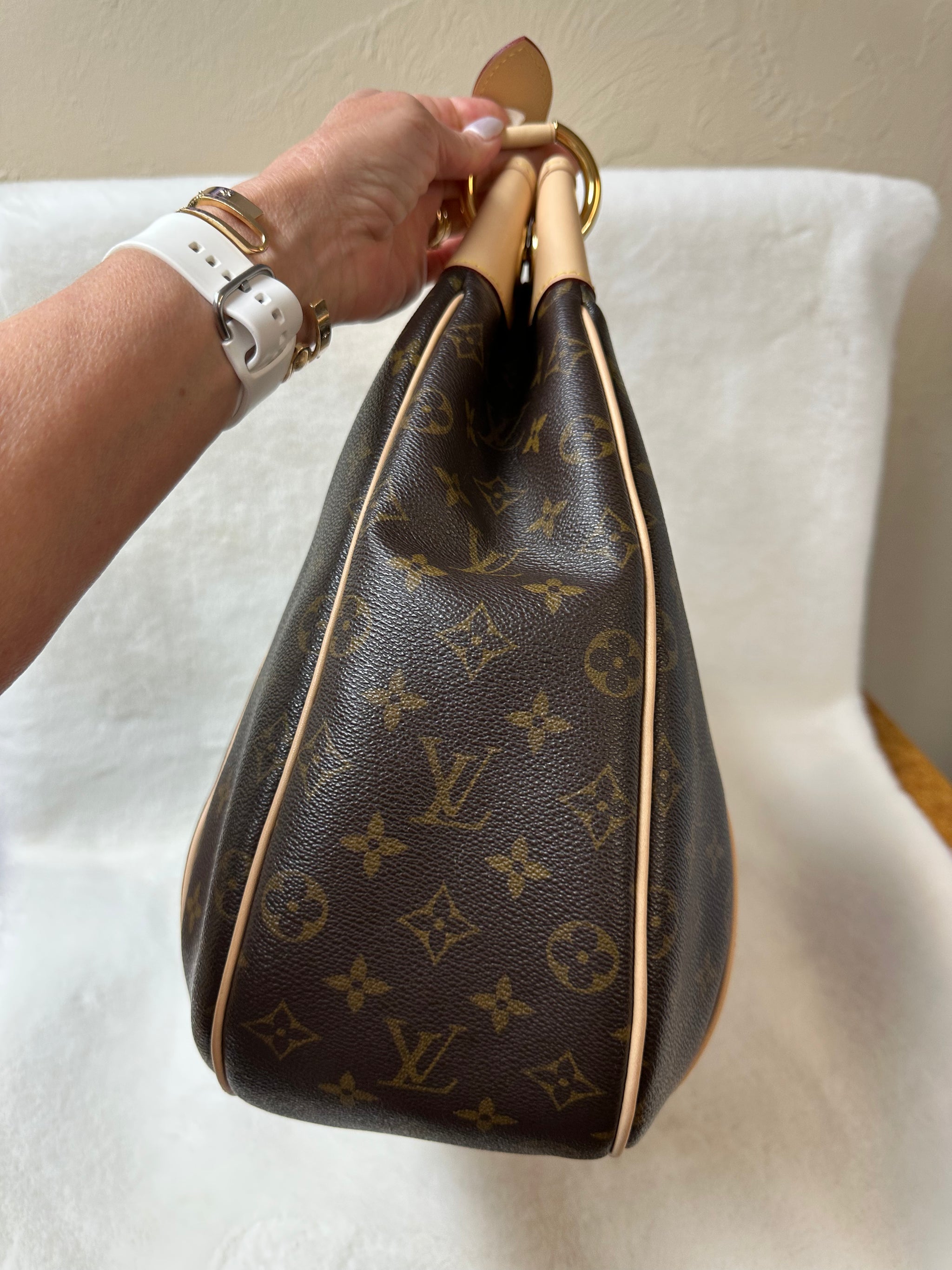 Louis Vuitton Galliera Monogram Canvas GM Bag - Louis Vuitton